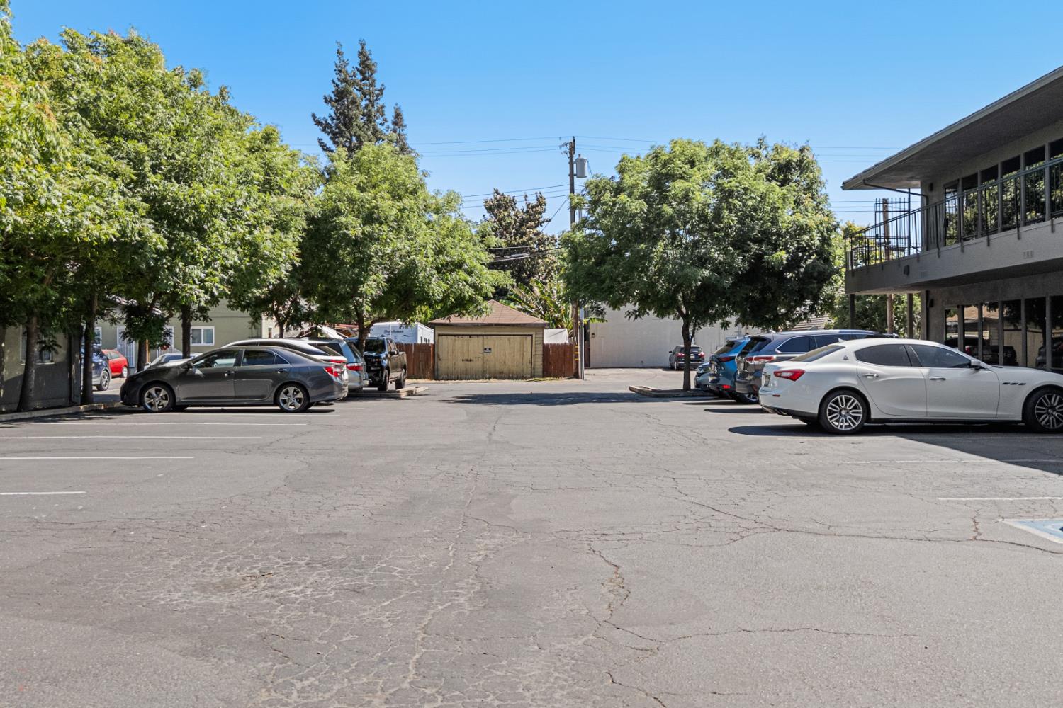 Detail Gallery Image 7 of 33 For 420 W Pine St, Lodi,  CA 95240 - – Beds | – Baths