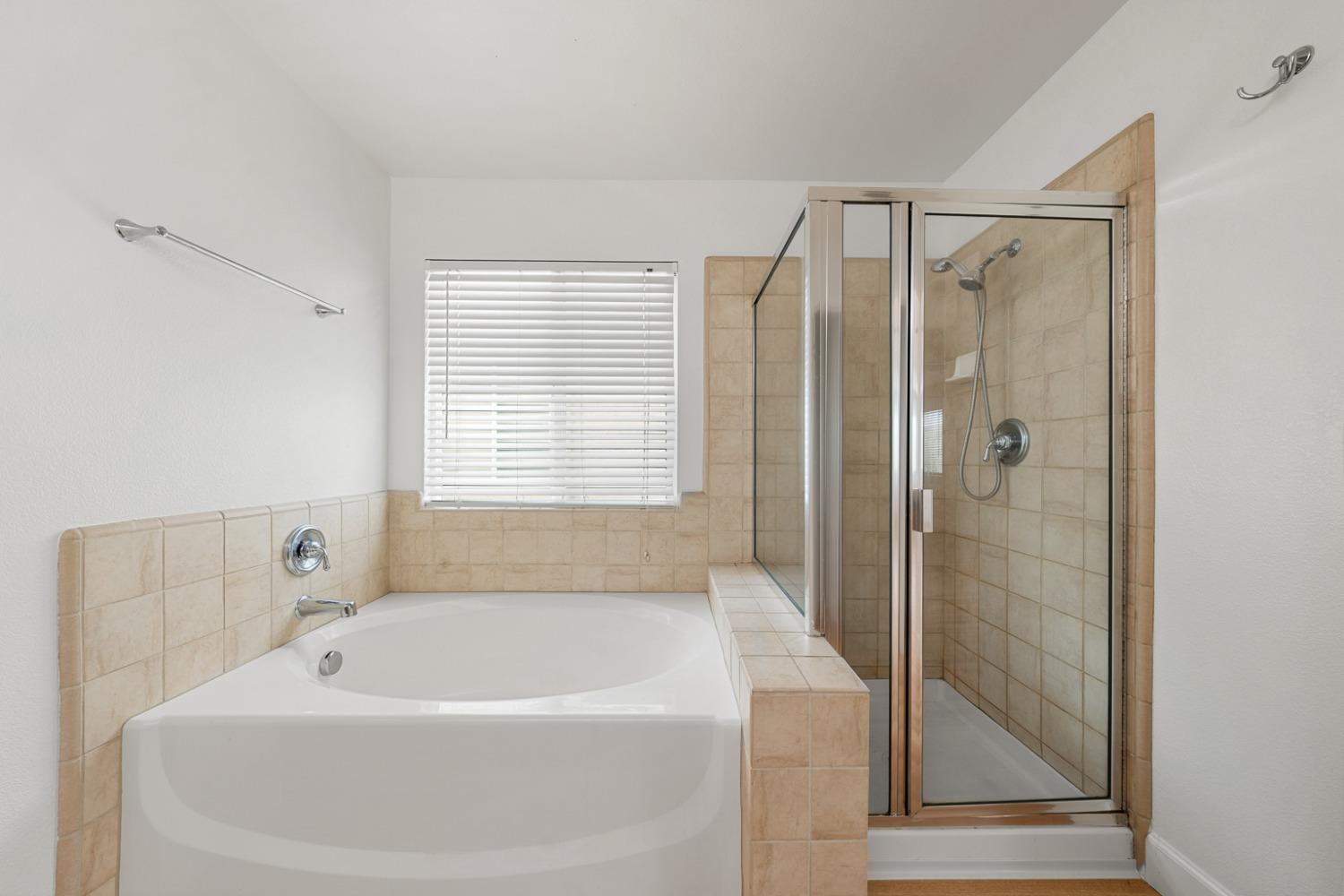 Detail Gallery Image 32 of 54 For 1510 Cedarbrook Rd, West Sacramento,  CA 95691 - 4 Beds | 3 Baths