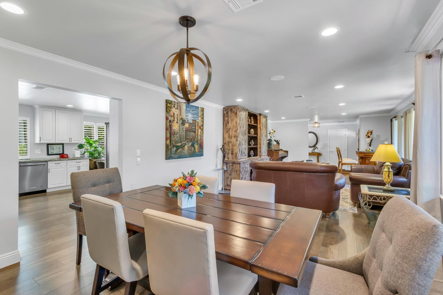 Detail Gallery Image 25 of 94 For 590 Kevington Ct, Sacramento,  CA 95864 - 4 Beds | 3/1 Baths
