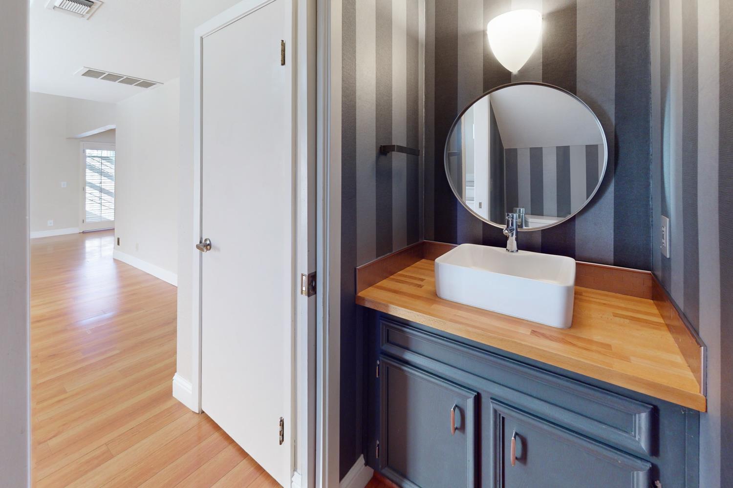 Detail Gallery Image 42 of 75 For 608 College St #11,  Woodland,  CA 95695 - 3 Beds | 2/1 Baths