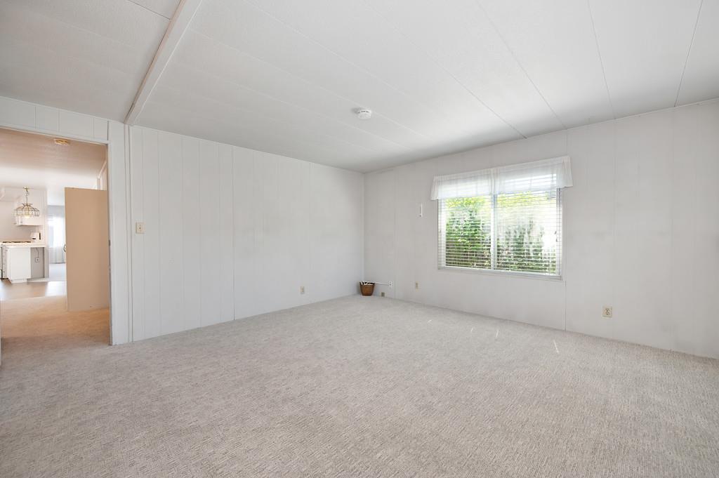 Detail Gallery Image 38 of 46 For 172 Rolling River Ln, Rancho Cordova,  CA 95670 - 2 Beds | 2 Baths