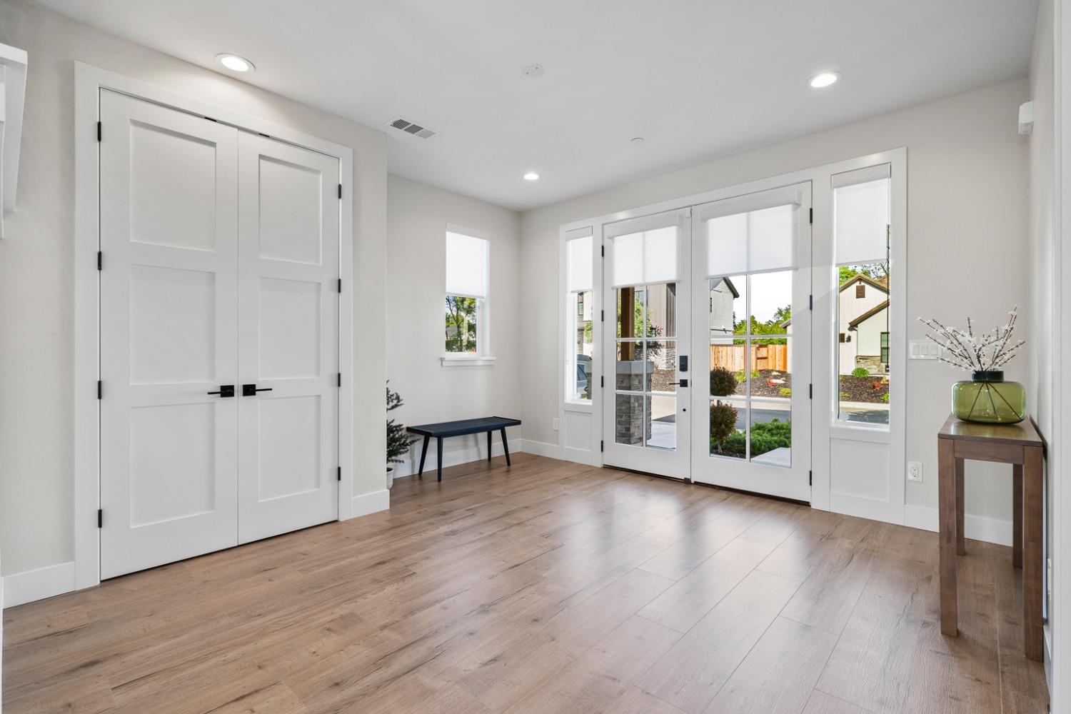 Detail Gallery Image 23 of 51 For 4020 Della Ct, Rocklin,  CA 95677 - 4 Beds | 2/1 Baths