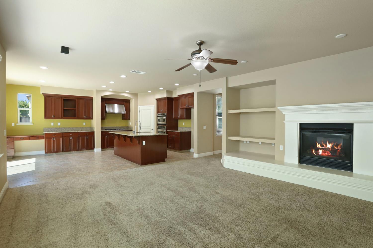 Detail Gallery Image 3 of 68 For 10305 Bridgeview Ln, Stockton,  CA 95219 - 5 Beds | 3 Baths