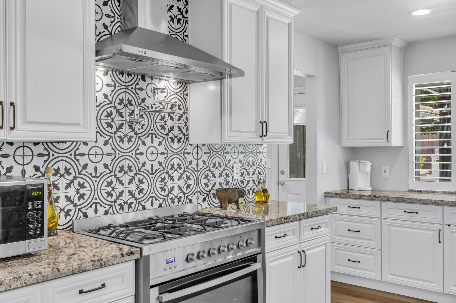 Detail Gallery Image 62 of 94 For 590 Kevington Ct, Sacramento,  CA 95864 - 4 Beds | 3/1 Baths
