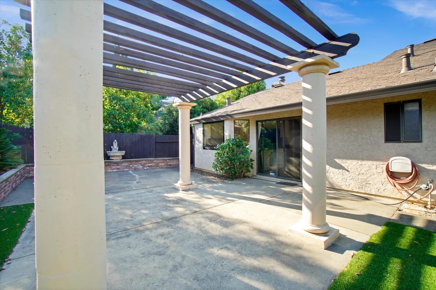Detail Gallery Image 34 of 49 For 11161 Utopia River Ct, Rancho Cordova,  CA 95670 - 3 Beds | 2 Baths