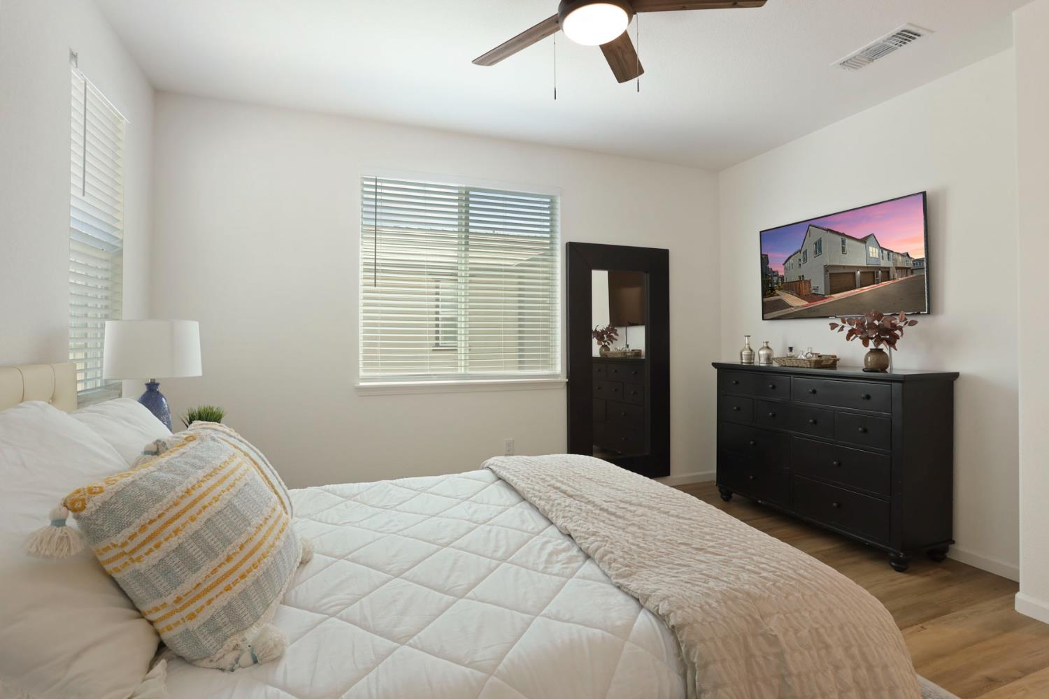 Detail Gallery Image 25 of 54 For 17481 Nightshore Dr, Lathrop,  CA 95330 - 3 Beds | 2 Baths
