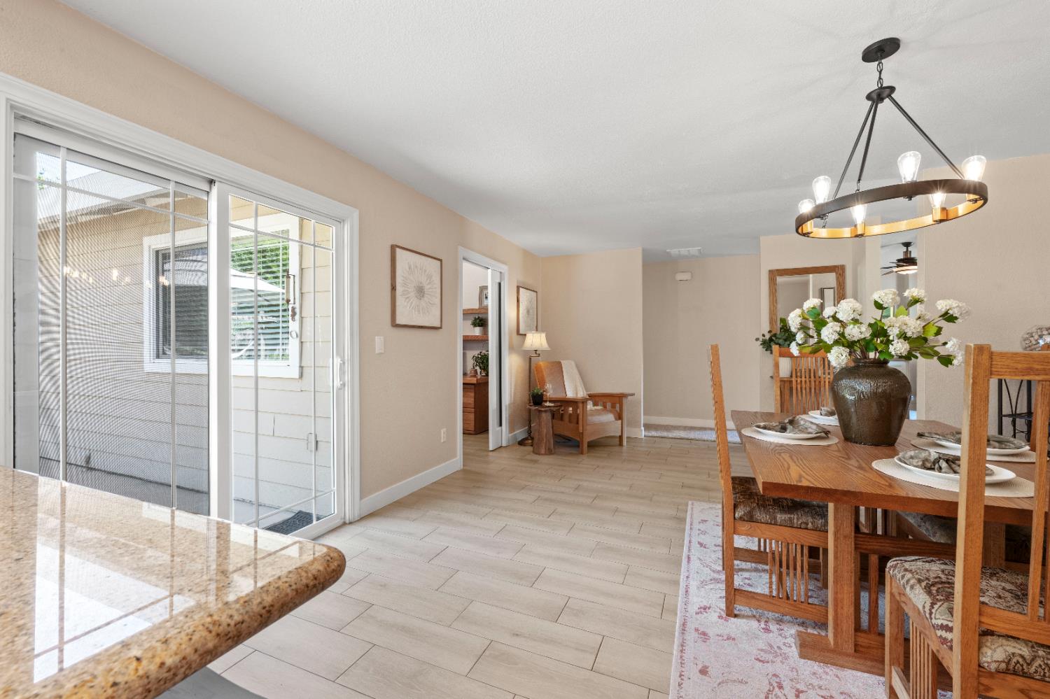 Detail Gallery Image 10 of 50 For 607 Grider Dr, Roseville,  CA 95678 - 4 Beds | 2 Baths