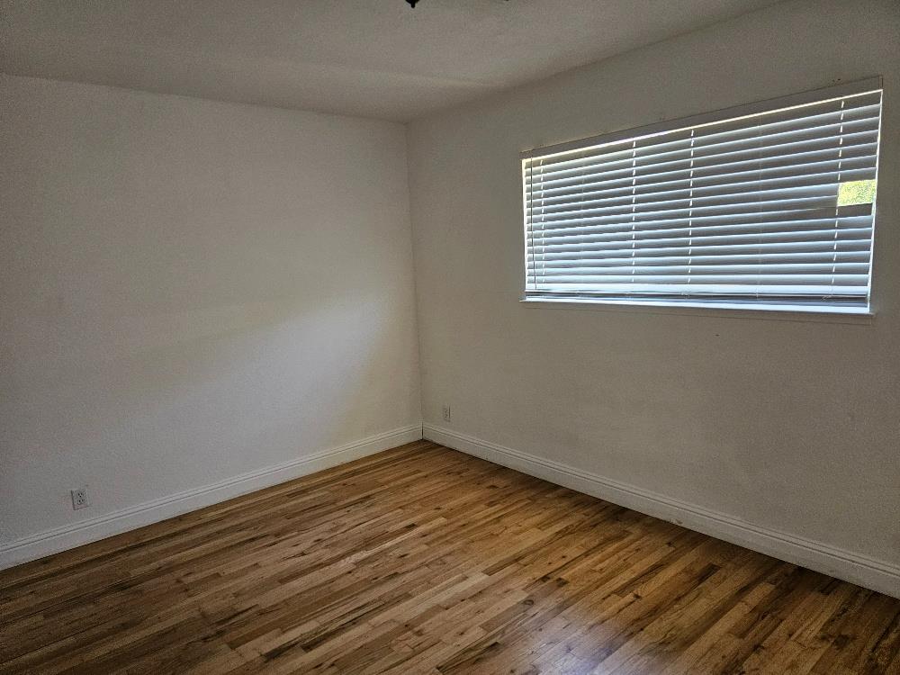 Detail Gallery Image 10 of 15 For 811 San Miguel Ave, Stockton,  CA 95210 - 3 Beds | 2 Baths