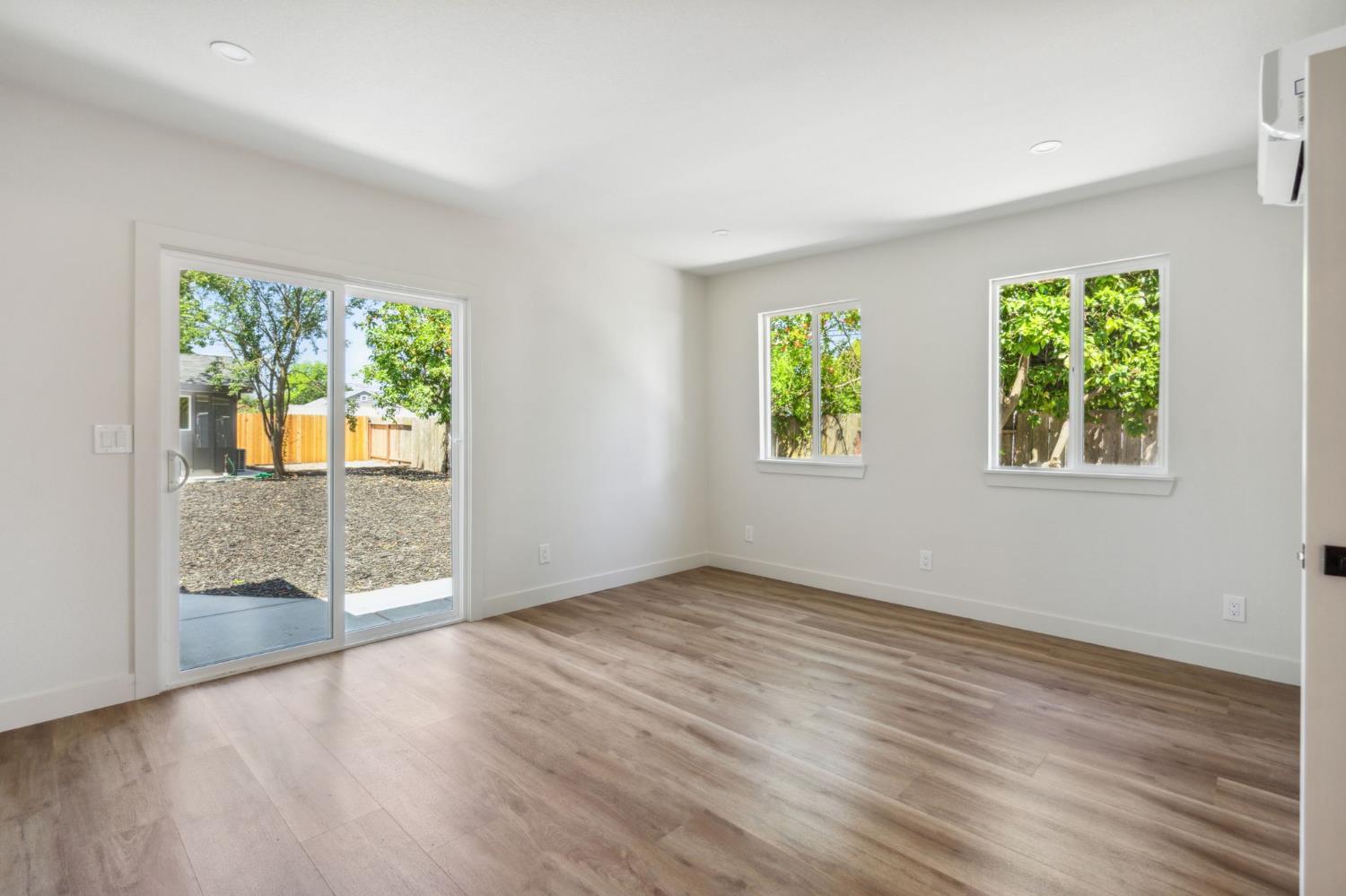 Detail Gallery Image 13 of 27 For 604 Myrtle Ave, West Sacramento,  CA 95605 - 4 Beds | 3 Baths