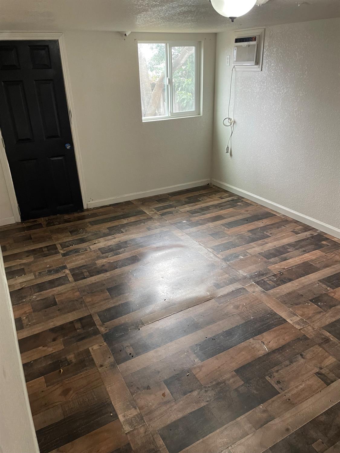 Detail Gallery Image 11 of 26 For 3748 Sw Arroyo Seco Ln 22, North Highlands,  CA 95660 - 3 Beds | 1/1 Baths