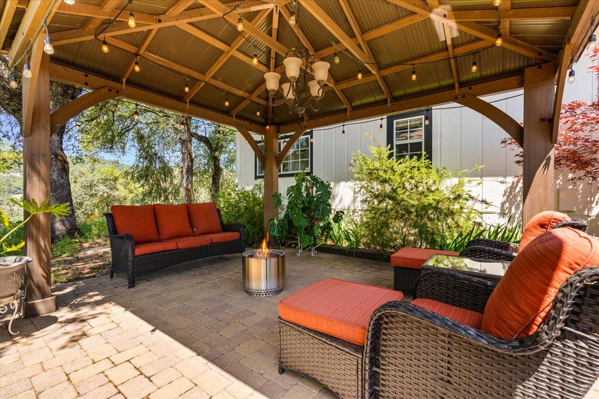 Detail Gallery Image 31 of 66 For 20088 Peyton Pl, Grass Valley,  CA 95949 - 4 Beds | 3 Baths