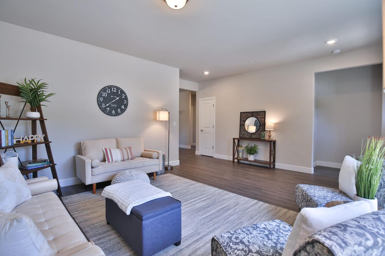 Detail Gallery Image 6 of 18 For 3600 Loma Dr, Shingle Springs,  CA 95682 - 4 Beds | 3 Baths