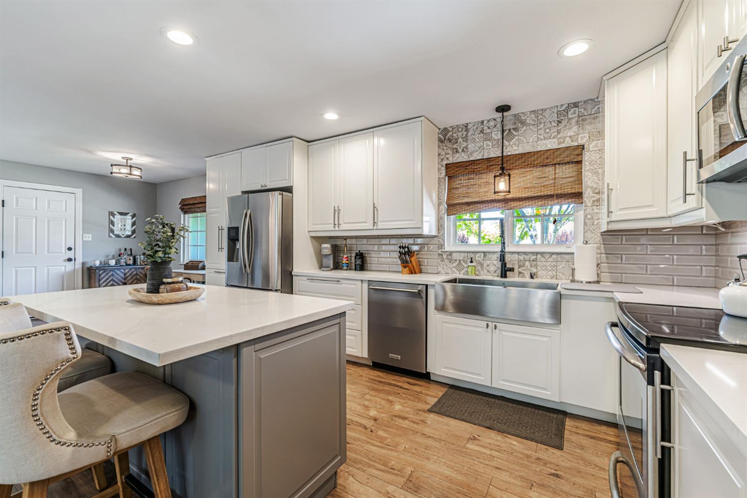 Detail Gallery Image 13 of 42 For 1498 Duncan Dr, Concord,  CA 94521 - 3 Beds | 2 Baths