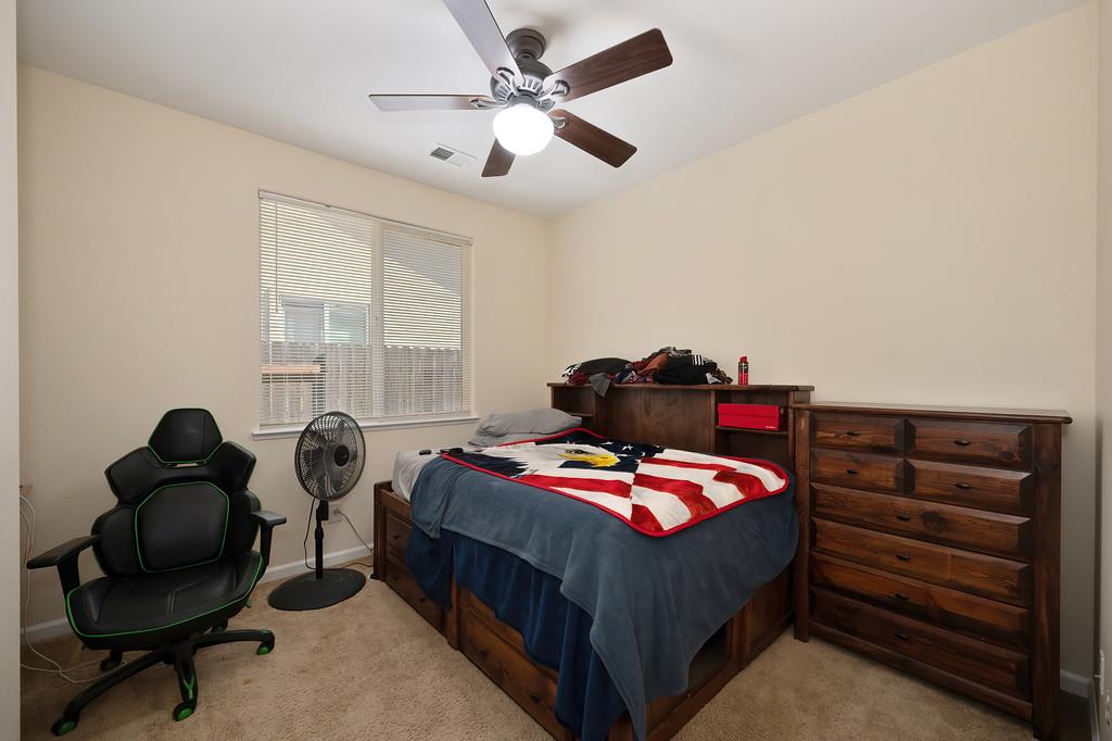 Detail Gallery Image 32 of 71 For 10317 Moura Ct, Elk Grove,  CA 95757 - 4 Beds | 2/1 Baths