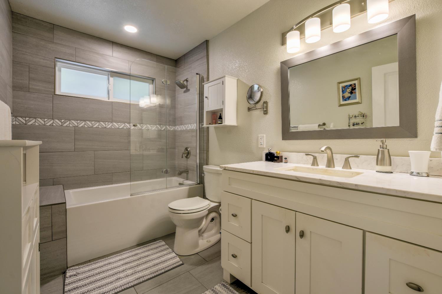 Detail Gallery Image 25 of 46 For 3401 Norris Ave, Sacramento,  CA 95821 - 4 Beds | 2/1 Baths