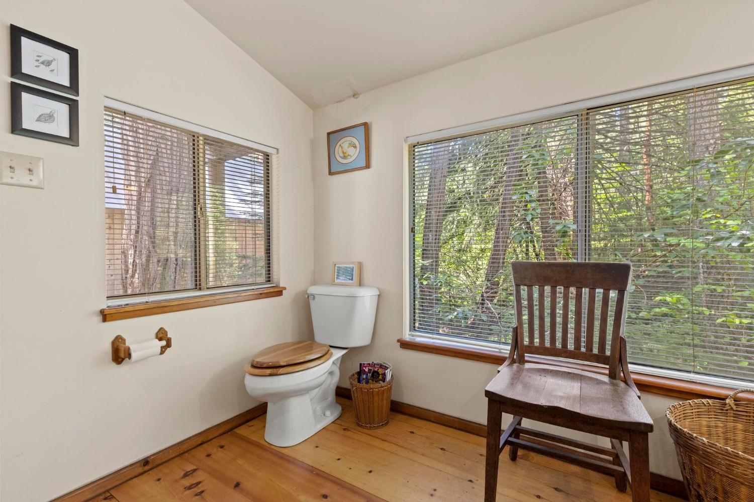 Detail Gallery Image 32 of 58 For 14138 La Porte Rd, Strawberry Valley,  CA 95981 - 2 Beds | 2/1 Baths