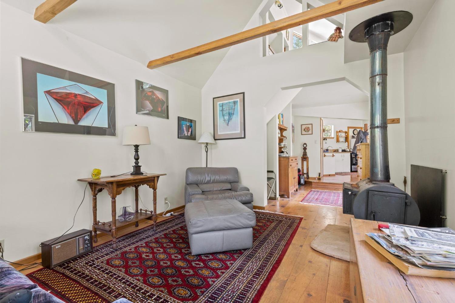 Detail Gallery Image 22 of 58 For 14138 La Porte Rd, Strawberry Valley,  CA 95981 - 2 Beds | 2/1 Baths