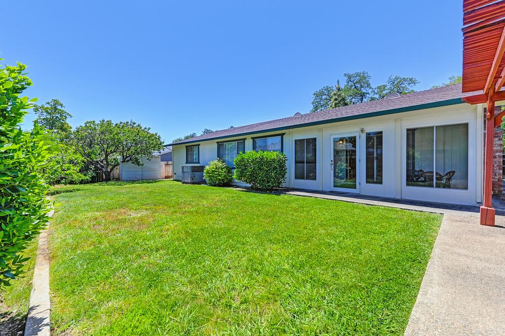 Tracy Lane, Auburn, California image 40