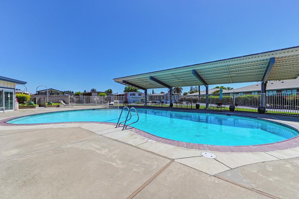 Detail Gallery Image 46 of 46 For 172 Rolling River Ln, Rancho Cordova,  CA 95670 - 2 Beds | 2 Baths