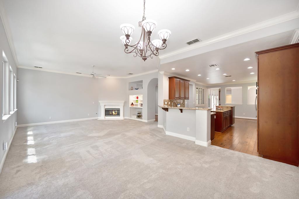 Detail Gallery Image 17 of 99 For 190 Montilla Cir, Sacramento,  CA 95835 - 2 Beds | 2 Baths