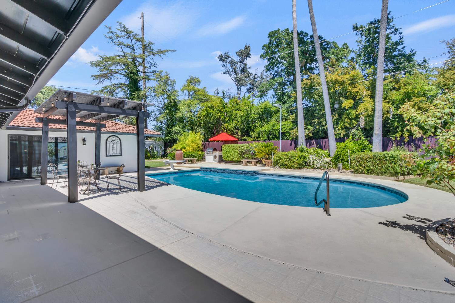 Detail Gallery Image 80 of 94 For 590 Kevington Ct, Sacramento,  CA 95864 - 4 Beds | 3/1 Baths