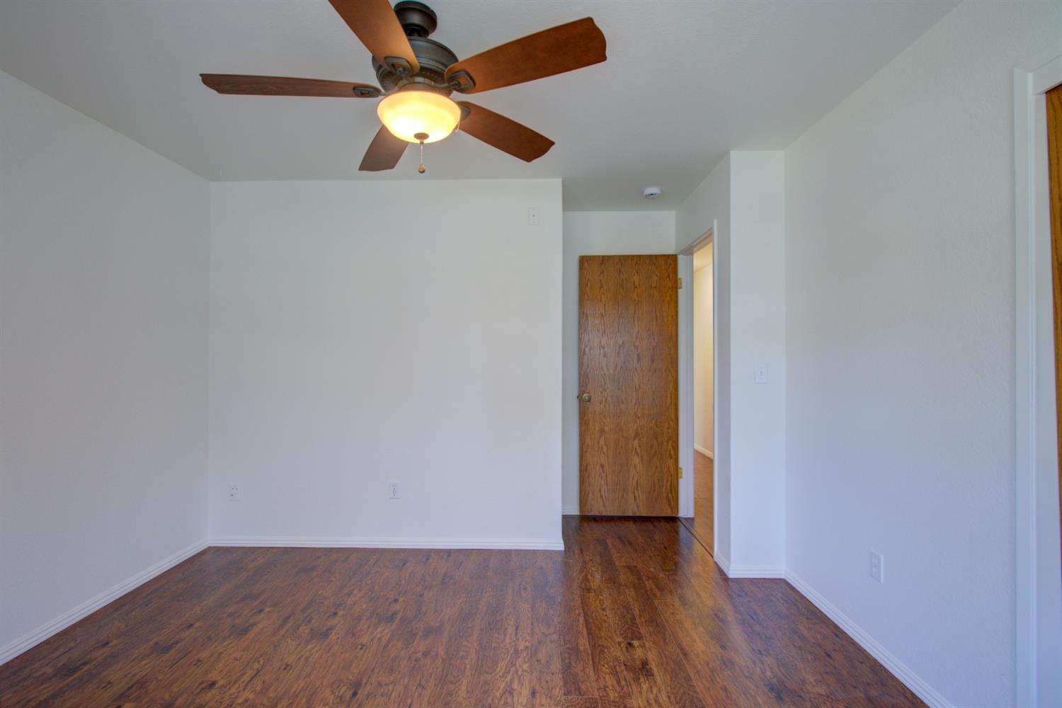 Detail Gallery Image 19 of 38 For 1801 Innsbrook Dr, Modesto,  CA 95350 - 3 Beds | 2 Baths