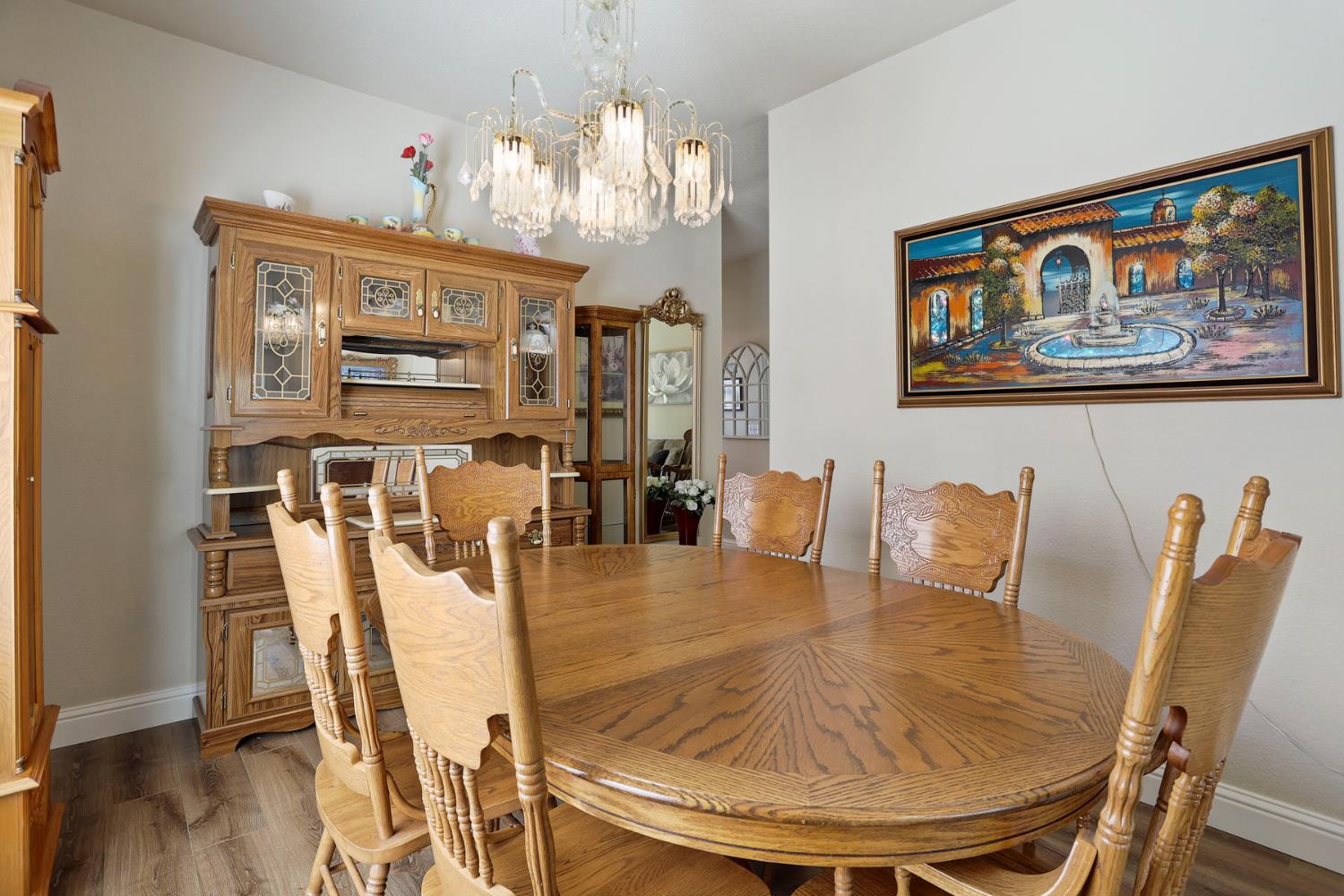 Detail Gallery Image 19 of 41 For 1930 Crystalwood Ln, Lodi,  CA 95242 - 3 Beds | 2 Baths