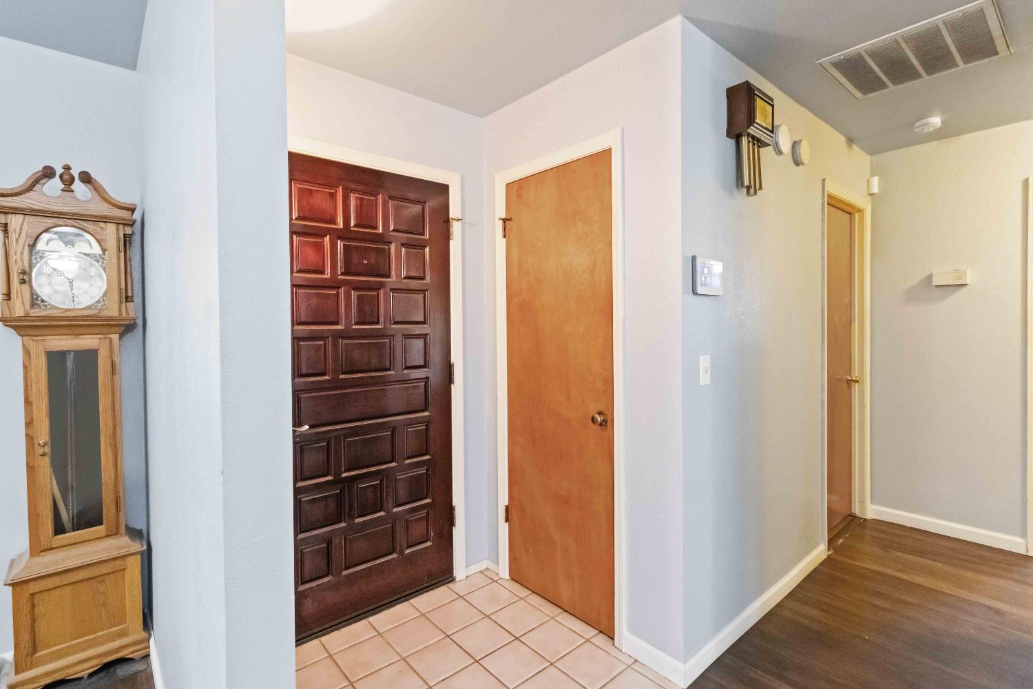 Detail Gallery Image 11 of 35 For 780 Teakwood Dr, Yuba City,  CA 95991 - 4 Beds | 3 Baths