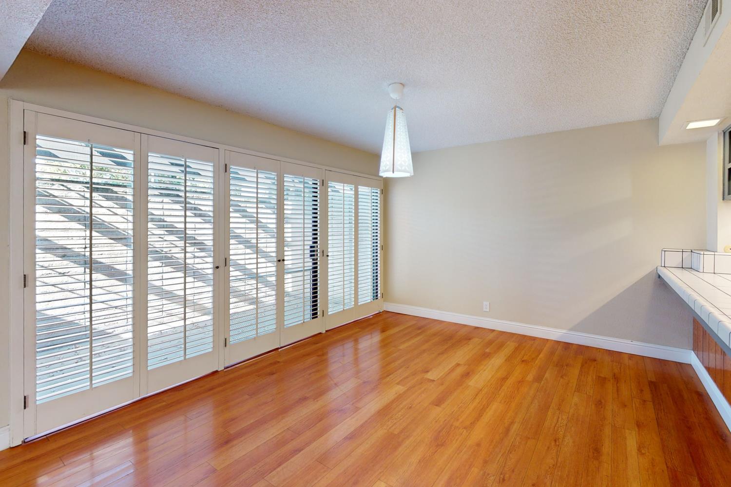 Detail Gallery Image 25 of 75 For 608 College St #11,  Woodland,  CA 95695 - 3 Beds | 2/1 Baths