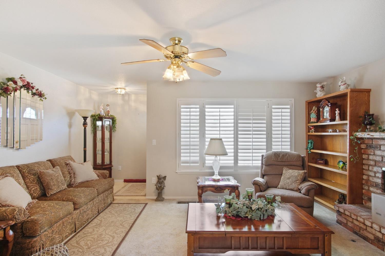 Detail Gallery Image 18 of 22 For 2360 Rochelle Ave, Turlock,  CA 95382 - 3 Beds | 2 Baths