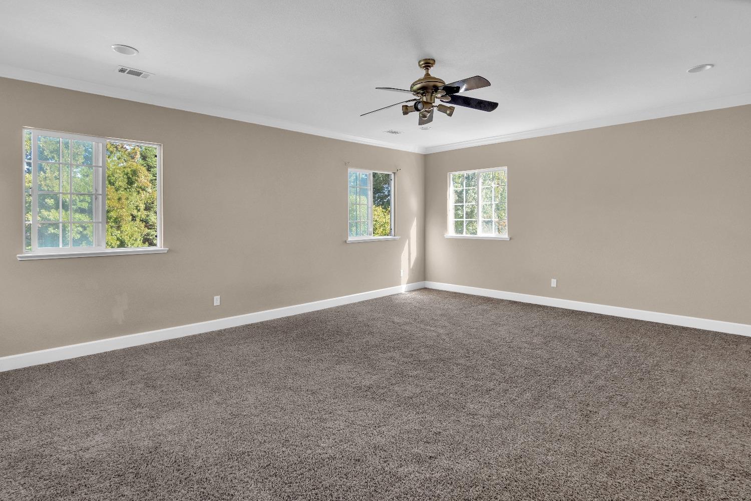 Detail Gallery Image 15 of 49 For 3510 Iron Canyon Cir, Stockton,  CA 95209 - 5 Beds | 3 Baths