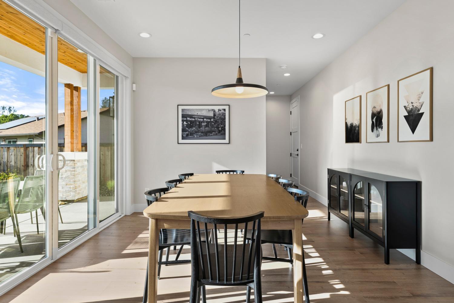 Detail Gallery Image 17 of 51 For 4020 Della Ct, Rocklin,  CA 95677 - 4 Beds | 2/1 Baths