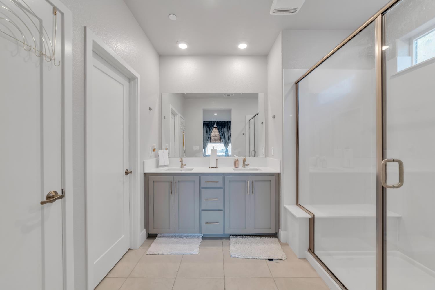 Detail Gallery Image 19 of 35 For 3429 Tall Oaks Bend Way, Folsom,  CA 95630 - 3 Beds | 2 Baths