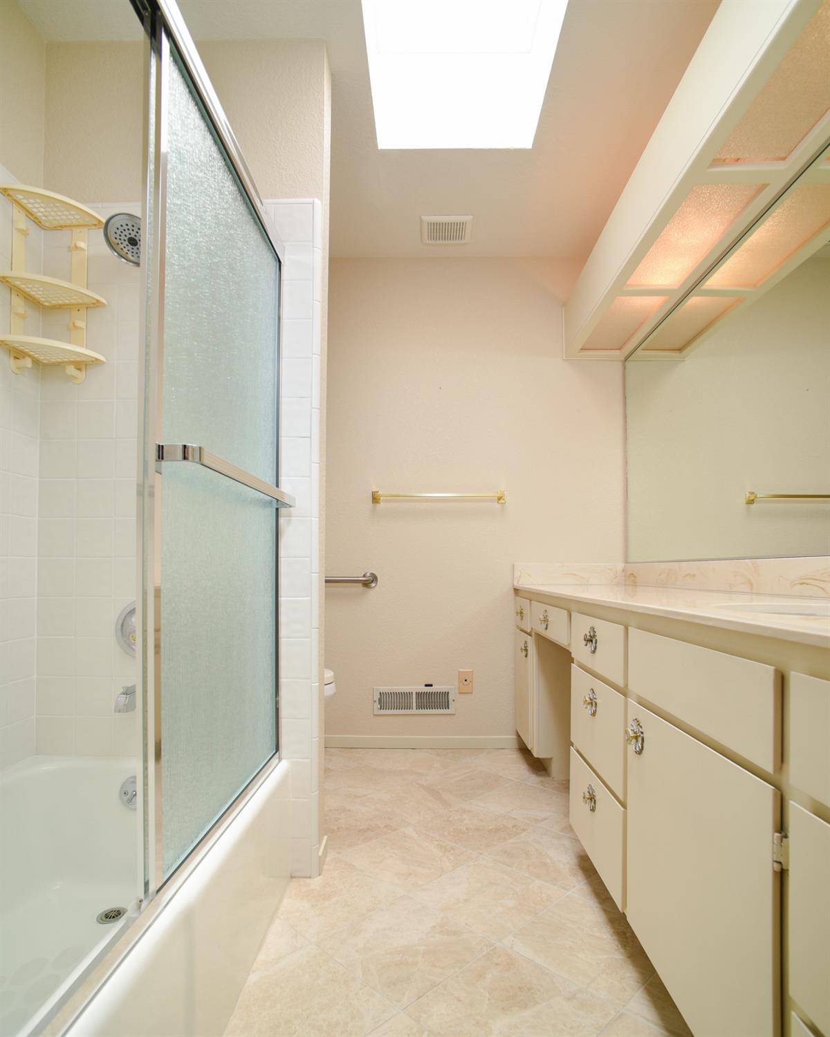 Photo #29: 225053246 Listing: Photo #29