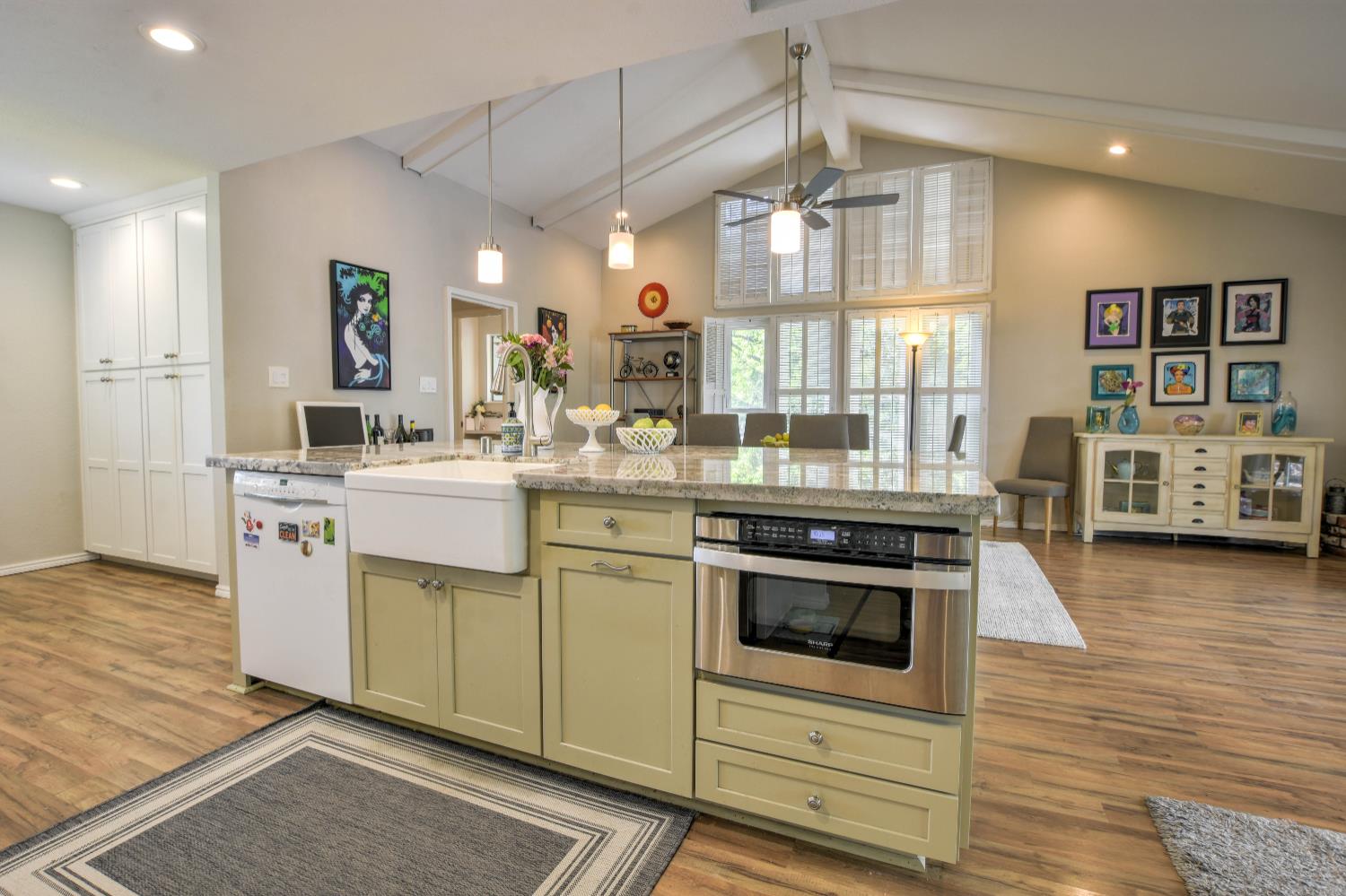 Detail Gallery Image 13 of 46 For 3401 Norris Ave, Sacramento,  CA 95821 - 4 Beds | 2/1 Baths