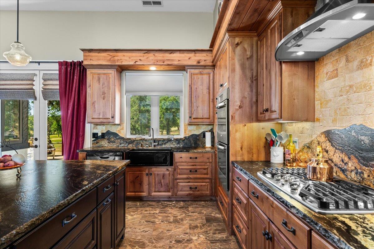 Detail Gallery Image 32 of 97 For 9267 7r Bar Rd, Angels Camp,  CA 95222 - 3 Beds | 3/1 Baths