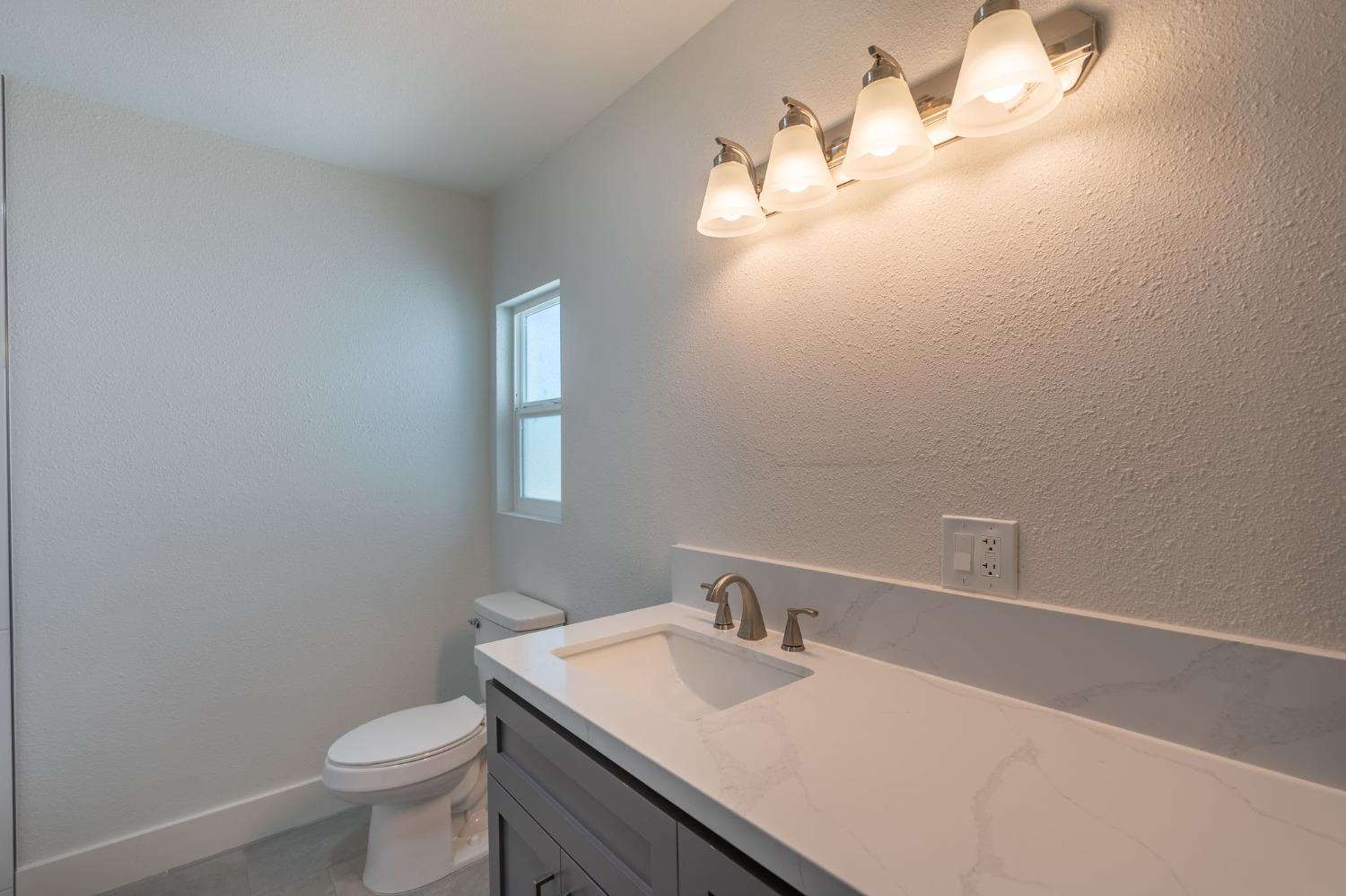 Detail Gallery Image 17 of 30 For 4112 Anna Ave, Keyes,  CA 95328 - 3 Beds | 3 Baths