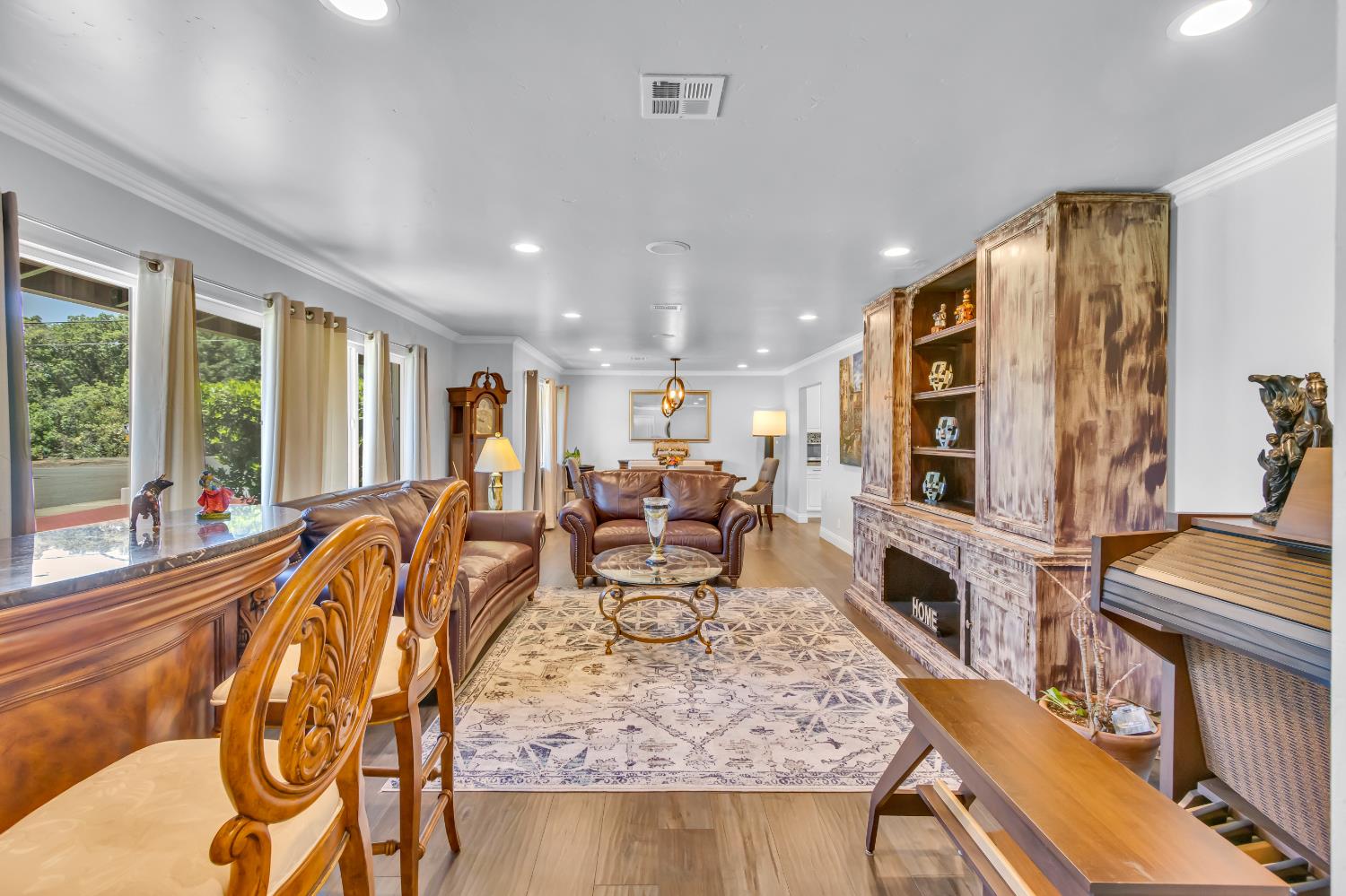 Detail Gallery Image 14 of 94 For 590 Kevington Ct, Sacramento,  CA 95864 - 4 Beds | 3/1 Baths