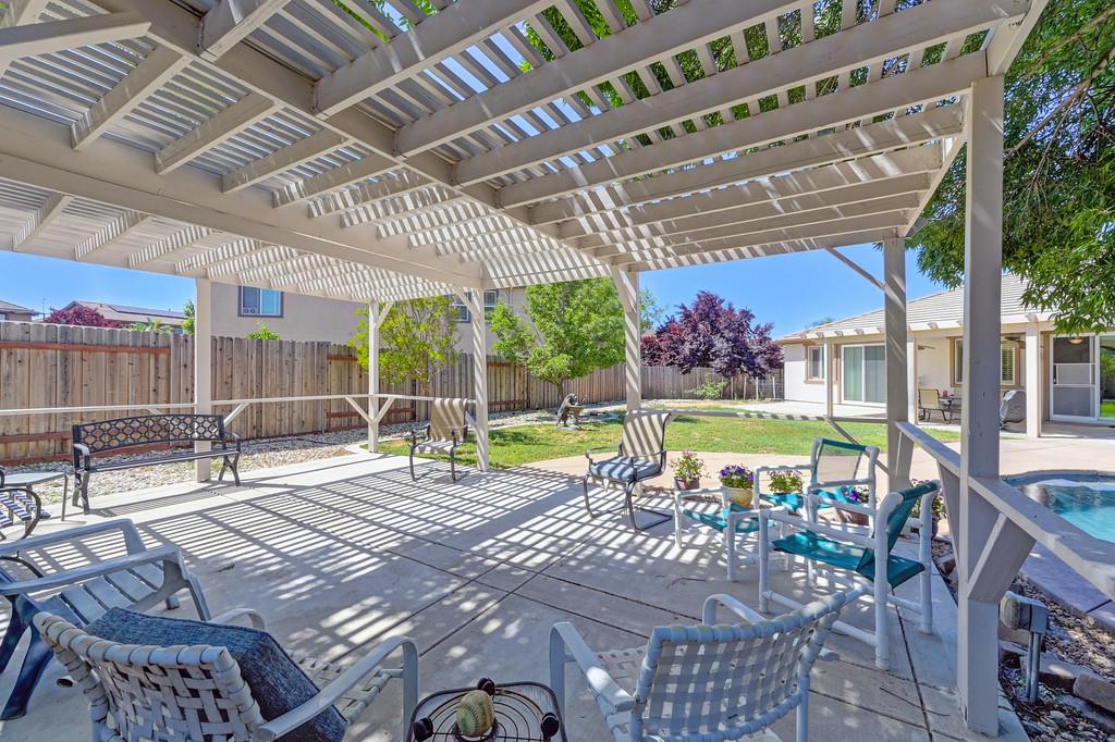 Detail Gallery Image 61 of 71 For 10317 Moura Ct, Elk Grove,  CA 95757 - 4 Beds | 2/1 Baths