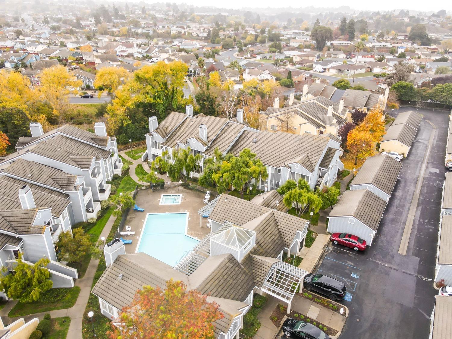 Detail Gallery Image 23 of 26 For 709 Waterford, Pinole,  CA 94564 - 2 Beds | 1 Baths