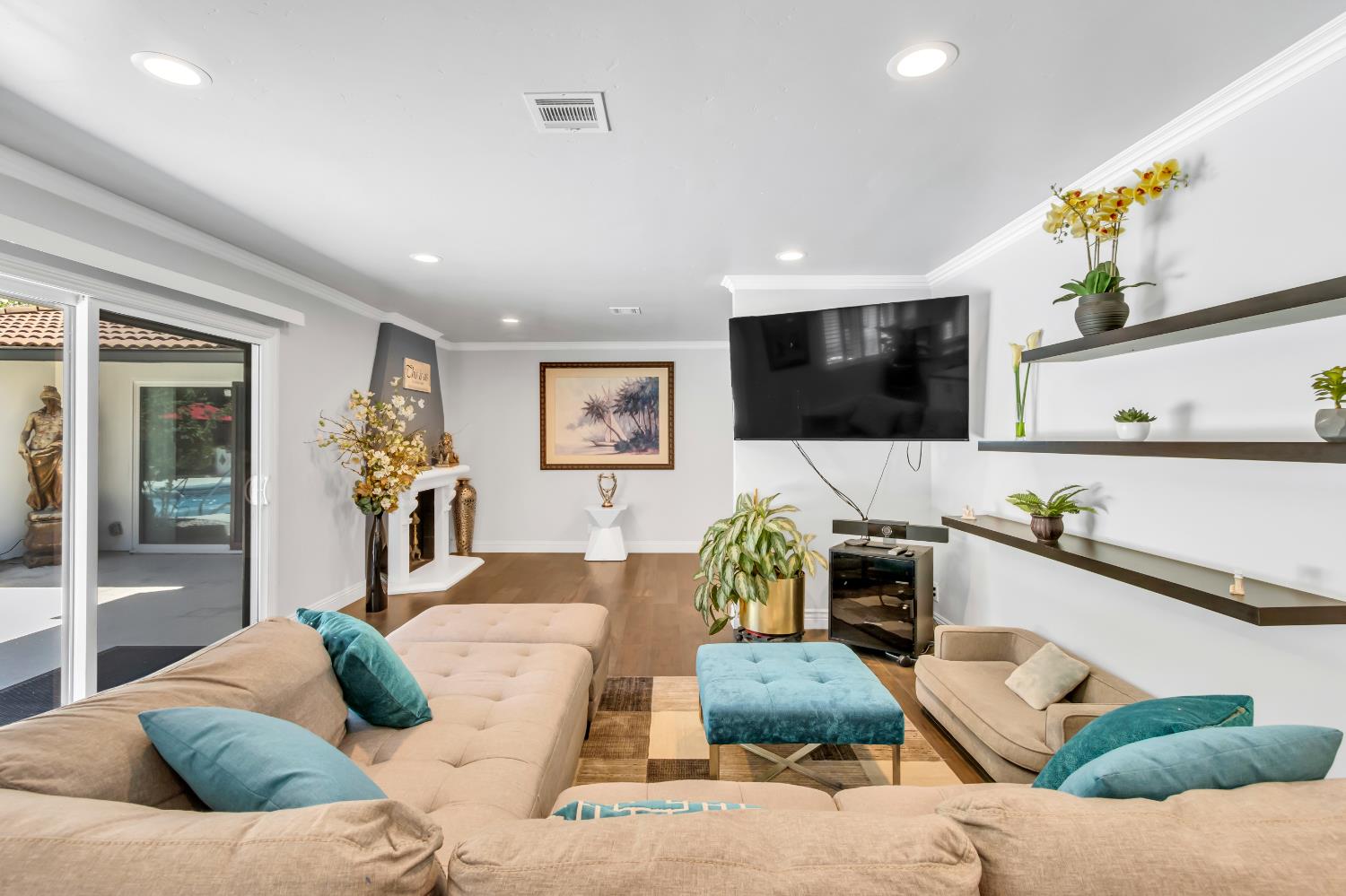 Detail Gallery Image 51 of 94 For 590 Kevington Ct, Sacramento,  CA 95864 - 4 Beds | 3/1 Baths