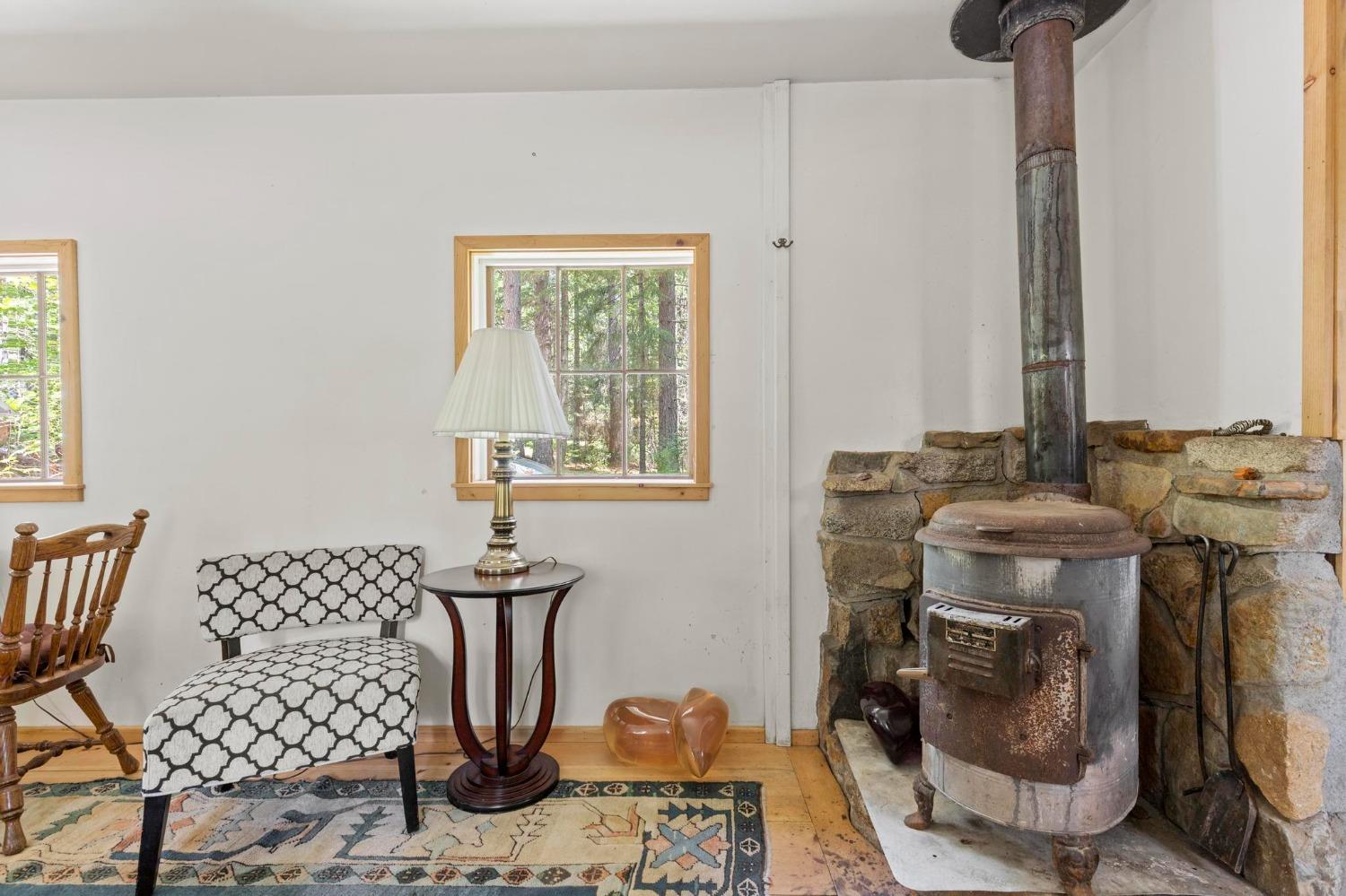 Detail Gallery Image 43 of 58 For 14138 La Porte Rd, Strawberry Valley,  CA 95981 - 2 Beds | 2/1 Baths