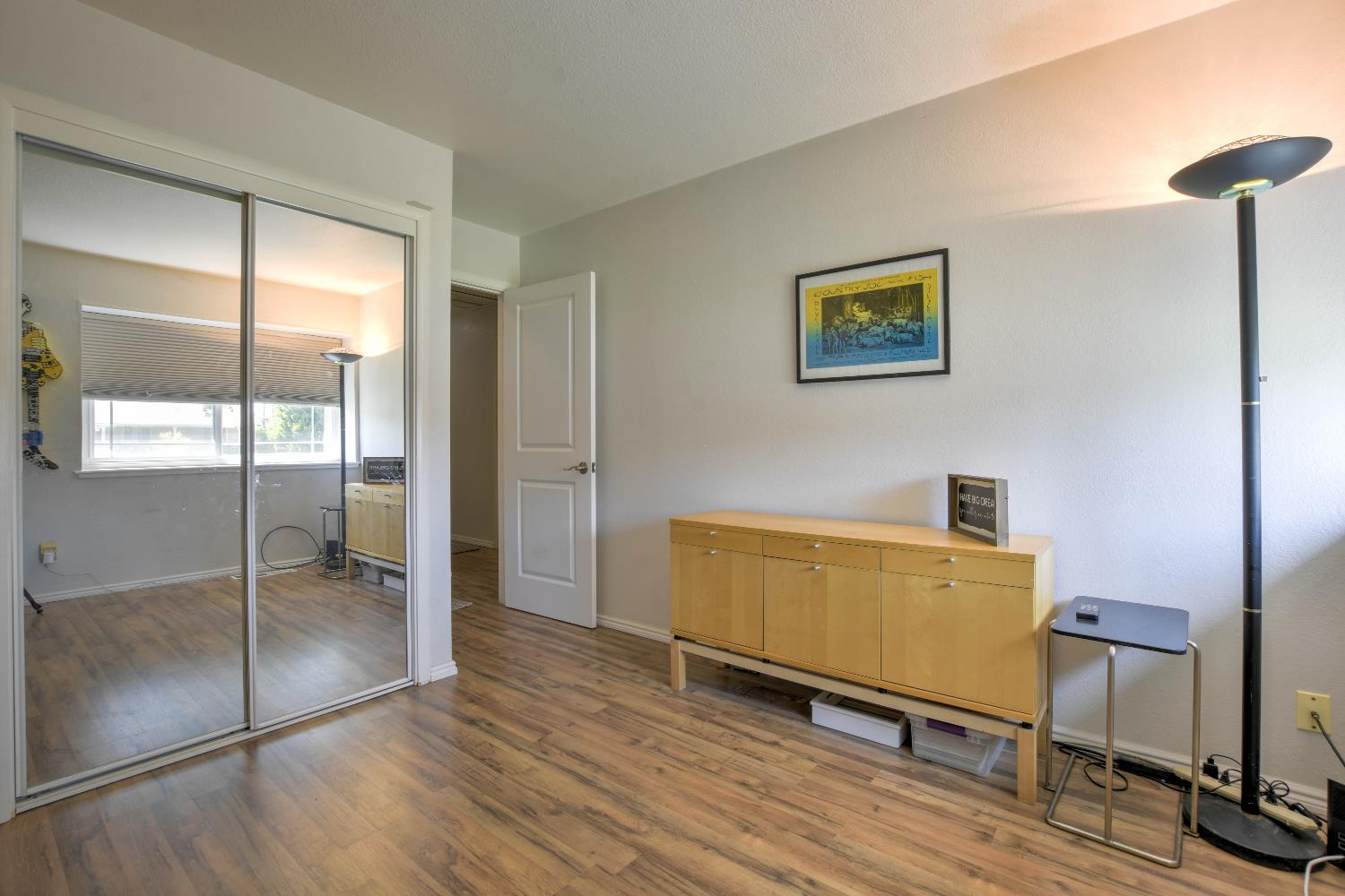 Detail Gallery Image 27 of 46 For 3401 Norris Ave, Sacramento,  CA 95821 - 4 Beds | 2/1 Baths
