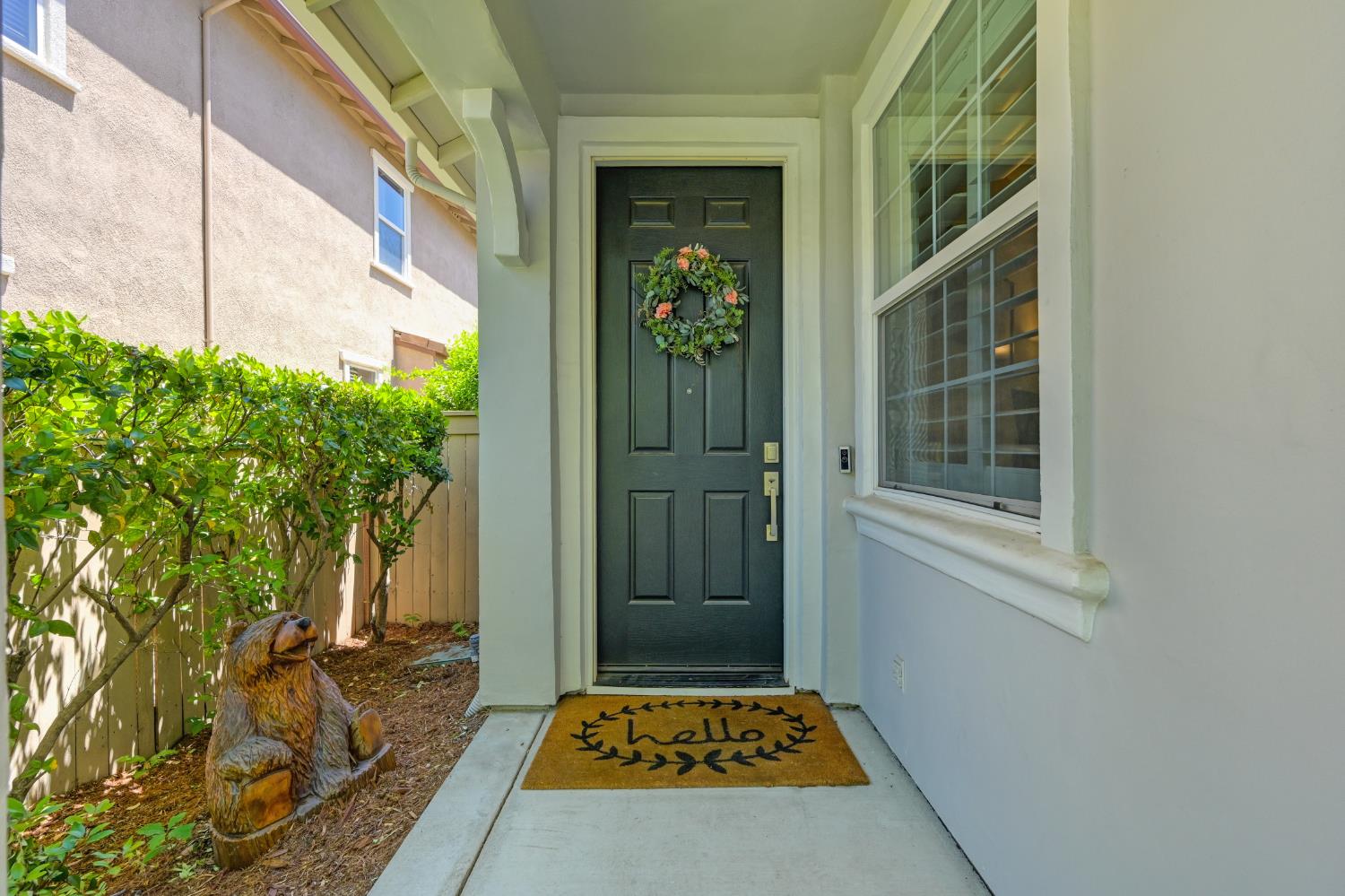 Detail Gallery Image 4 of 46 For 1123 Meredith Way, Folsom,  CA 95630 - 4 Beds | 2 Baths