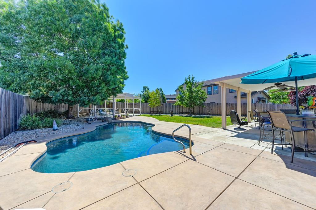 Detail Gallery Image 69 of 71 For 10317 Moura Ct, Elk Grove,  CA 95757 - 4 Beds | 2/1 Baths