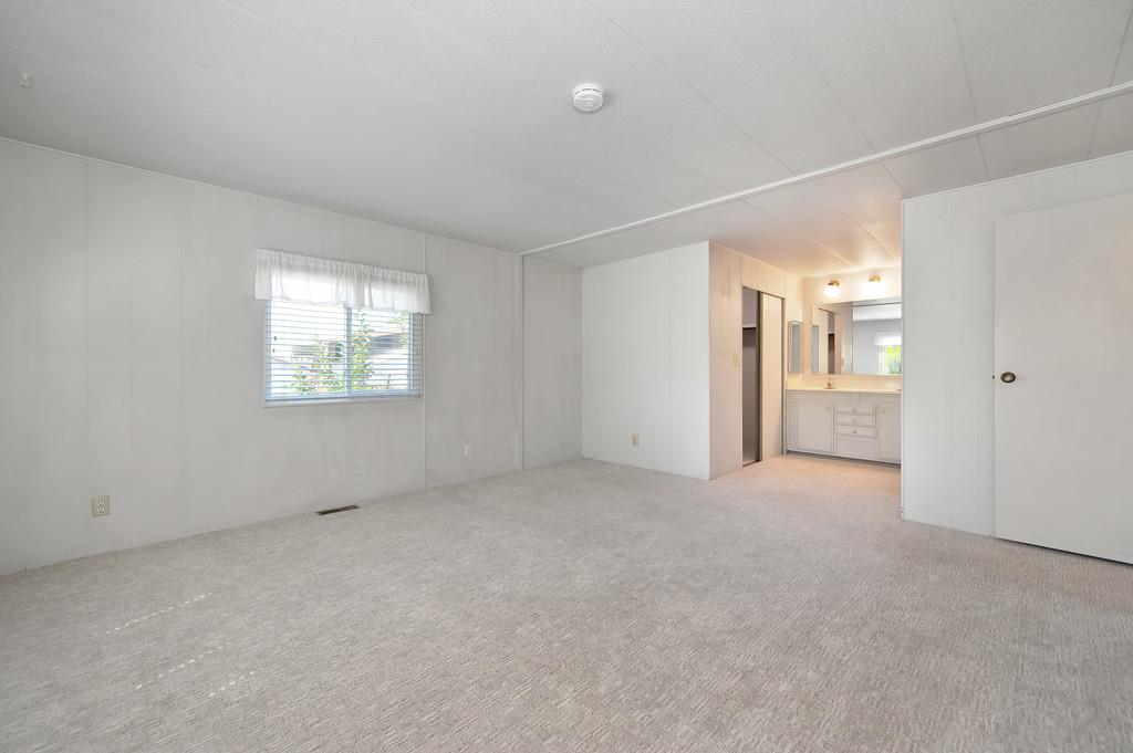 Detail Gallery Image 36 of 46 For 172 Rolling River Ln, Rancho Cordova,  CA 95670 - 2 Beds | 2 Baths