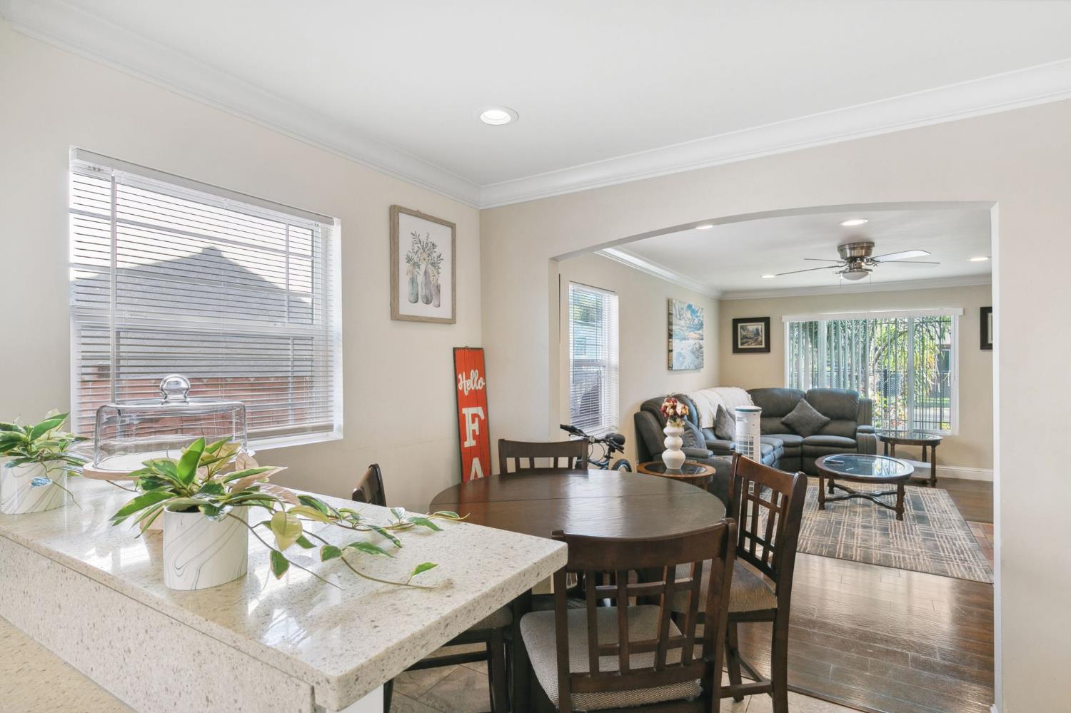 Detail Gallery Image 15 of 37 For 4309 23rd Ave, Sacramento,  CA 95820 - 3 Beds | 1 Baths