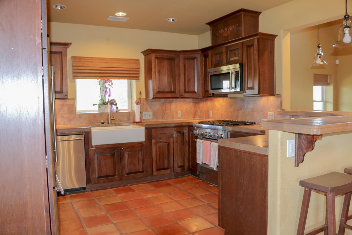Detail Gallery Image 7 of 50 For 7382 Sagebrush Ln, Valley Springs,  CA 95252 - 3 Beds | 2/1 Baths
