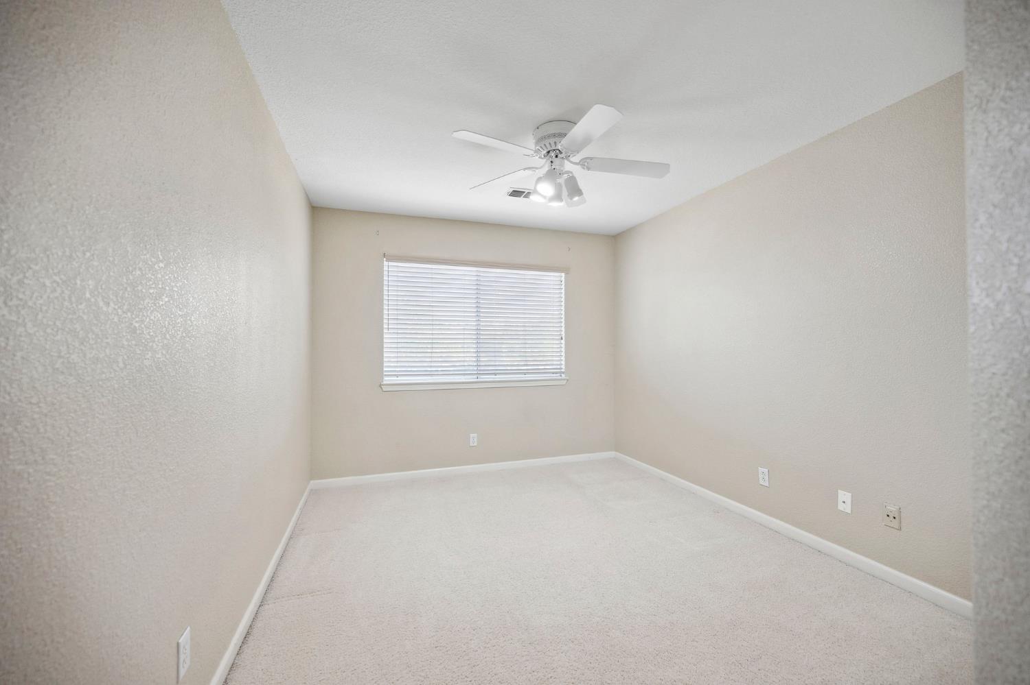 Detail Gallery Image 24 of 39 For 6307 Brook Hollow Cir, Stockton,  CA 95219 - 5 Beds | 3 Baths