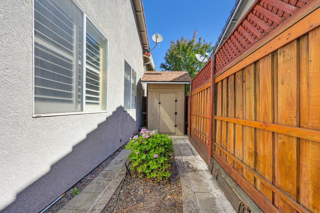 Detail Gallery Image 44 of 48 For 10134 Creek Trail Cir, Stockton,  CA 95209 - 3 Beds | 2 Baths